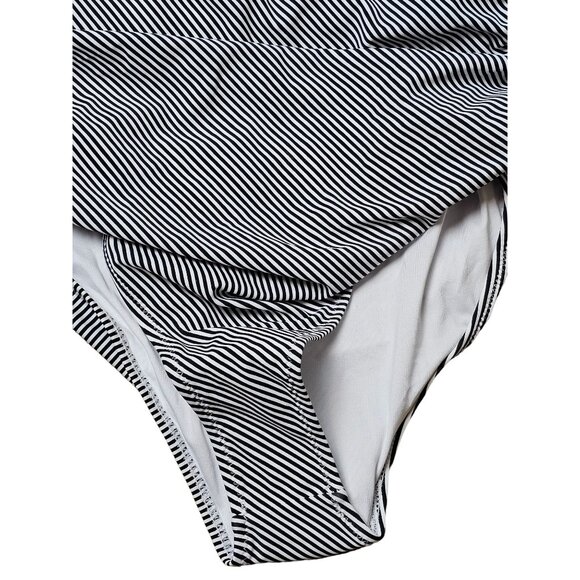 Cupshe Women's Swimsuit Size Medium Peach Halter One Piece Swim Striped Ruching - Picture 9 of 10